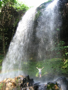 cheryl behind chaa ong waterfall